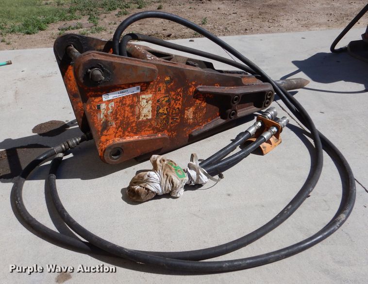 image for item LS9217 Stanley MB-550  breaker