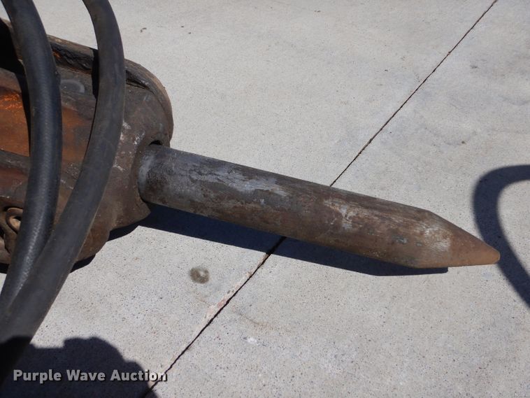 image for item LS9217 Stanley MB-550  breaker