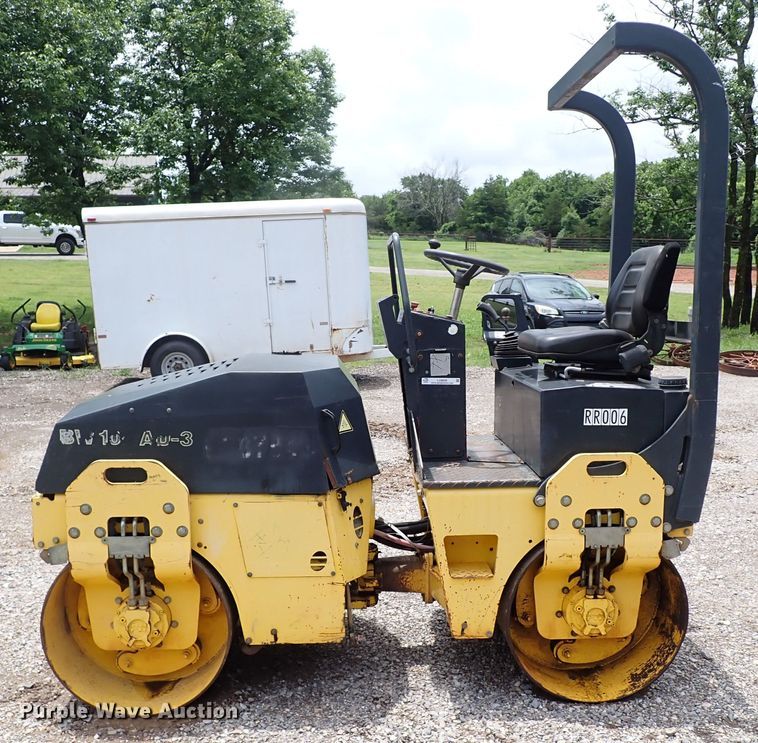 image for item LU9026 2004 Bomag BW100AD-3  double drum vibratory roller