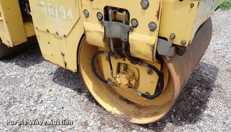 image for item LU9026 2004 Bomag BW100AD-3  double drum vibratory roller