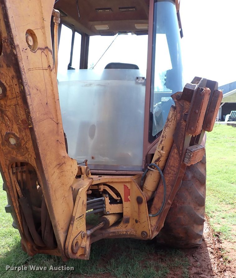 image for item LU9036 Case 580K  backhoe