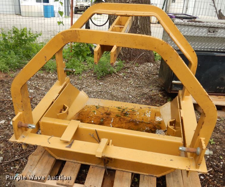 image for item MD9141 King Kutter  dirt scoop