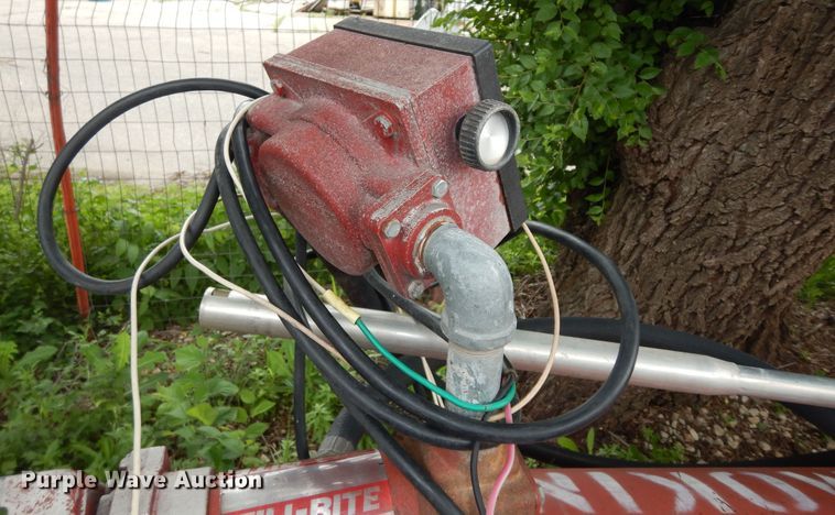 image for item MD9142 Fuel containers