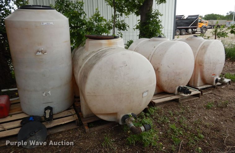 image for item MD9143 (5) water tanks