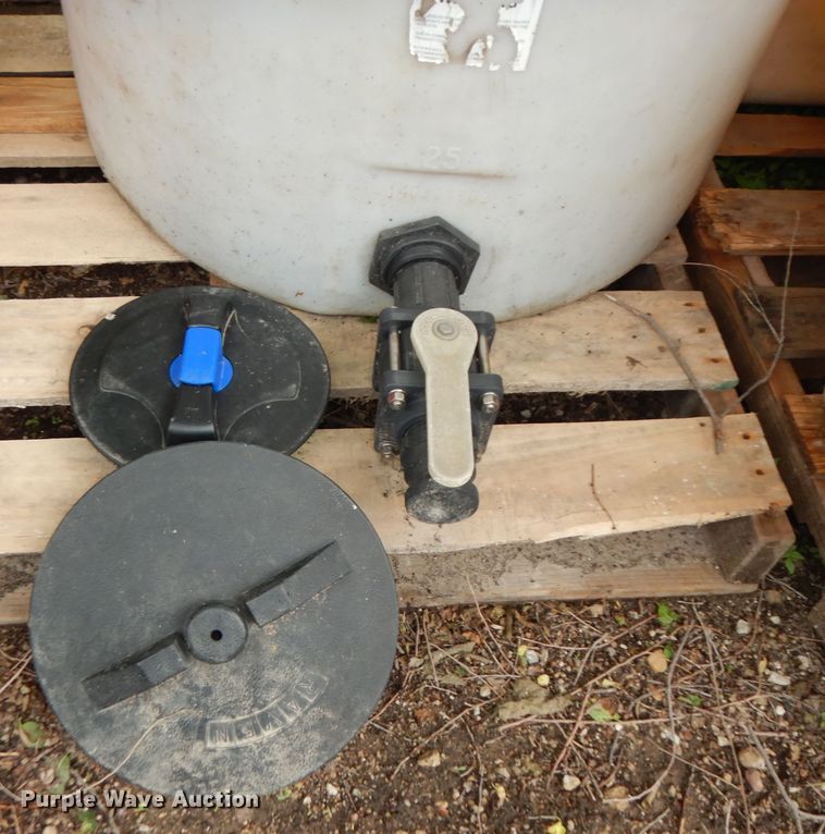 image for item MD9143 (5) water tanks