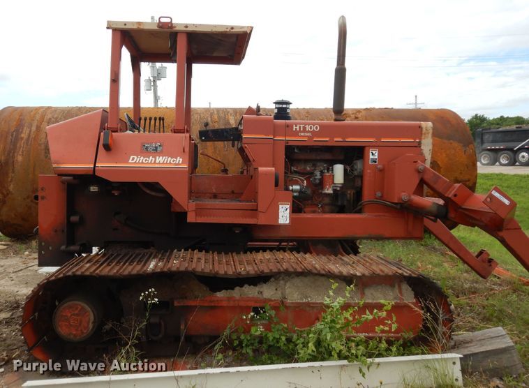 image for item MD9173 1990 Ditch Witch HT100  cable plow