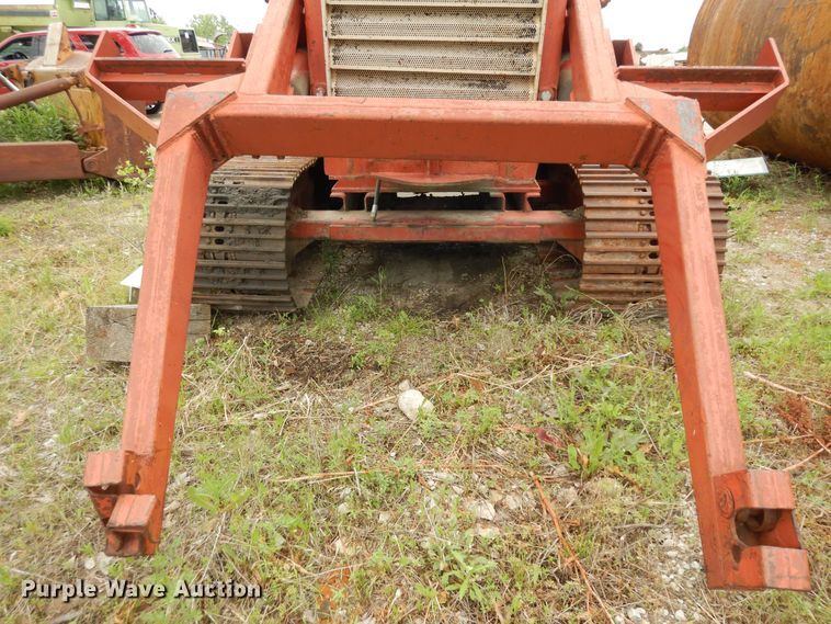 image for item MD9173 1990 Ditch Witch HT100  cable plow