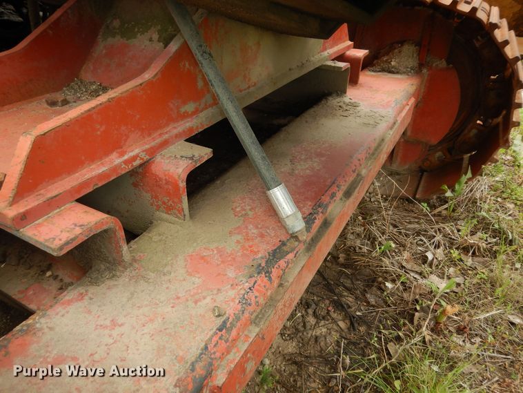 image for item MD9173 1990 Ditch Witch HT100  cable plow