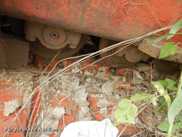 image for item MD9173 1990 Ditch Witch HT100  cable plow