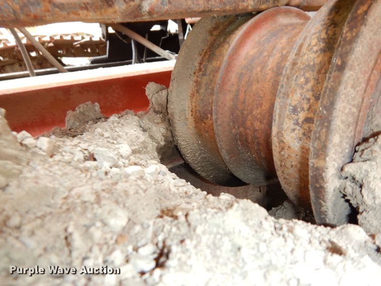 image for item MD9173 1990 Ditch Witch HT100  cable plow