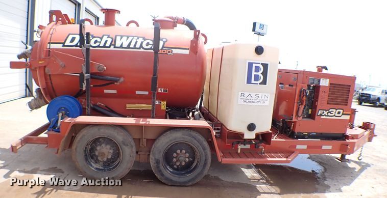 image for item MF9341 2014 Ditch Witch FX30  vacuum excavator