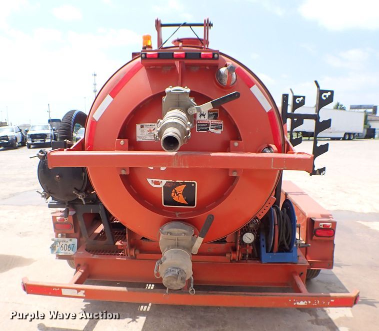 image for item MF9341 2014 Ditch Witch FX30  vacuum excavator