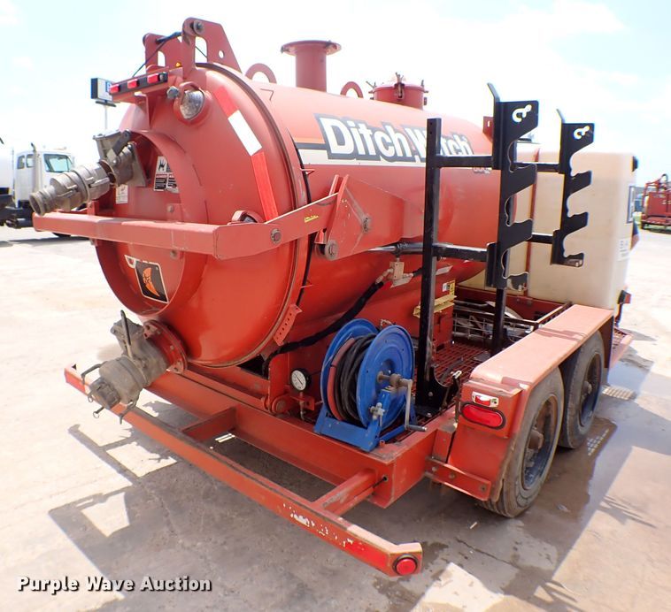 image for item MF9341 2014 Ditch Witch FX30  vacuum excavator