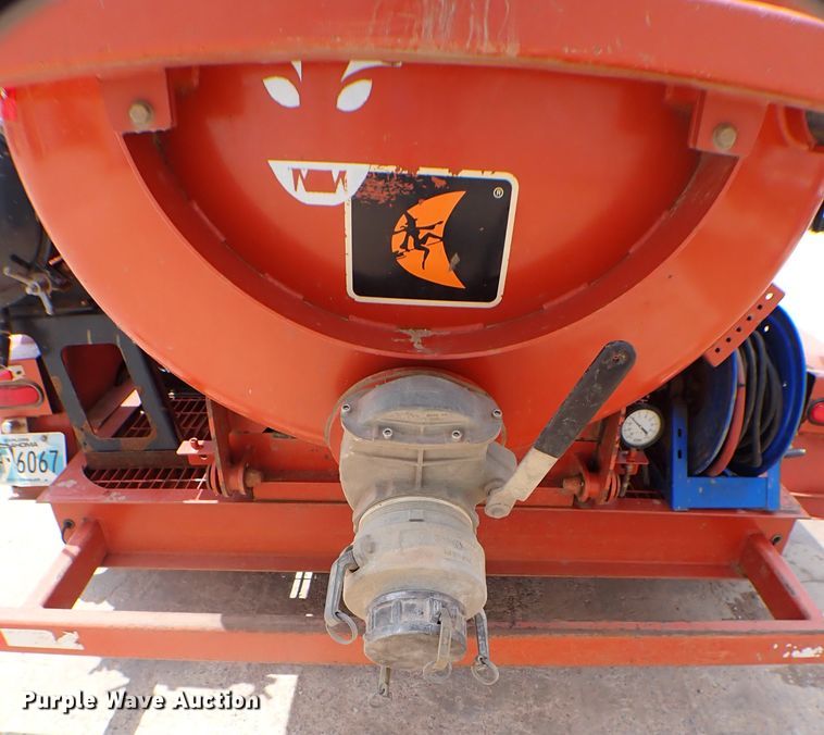 image for item MF9341 2014 Ditch Witch FX30  vacuum excavator
