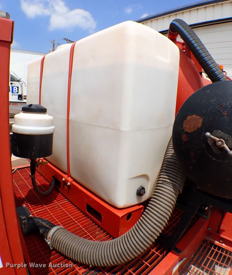 image for item MF9341 2014 Ditch Witch FX30  vacuum excavator