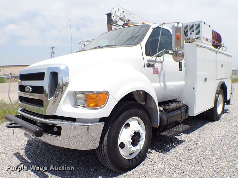 image for item MF9348 2012 Ford F750  crane truck