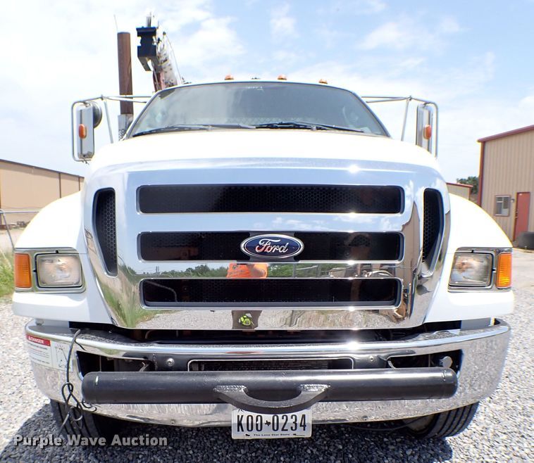 image for item MF9348 2012 Ford F750  crane truck