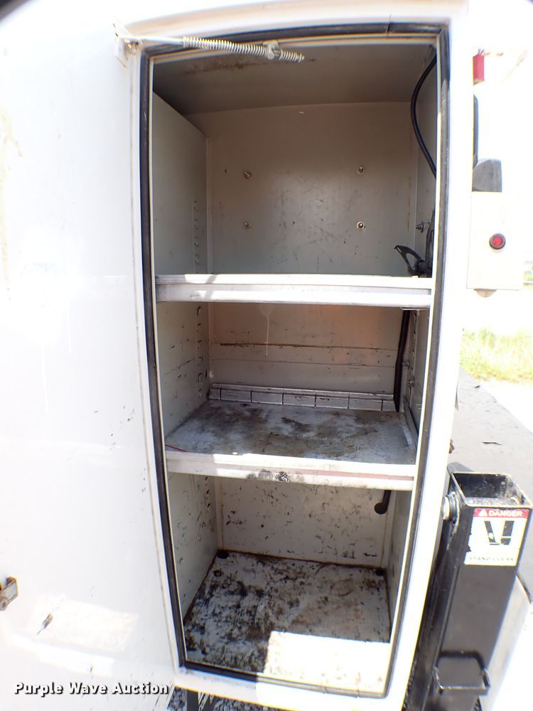 image for item MF9348 2012 Ford F750  crane truck