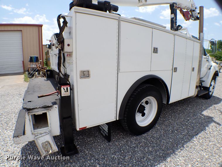 image for item MF9348 2012 Ford F750  crane truck