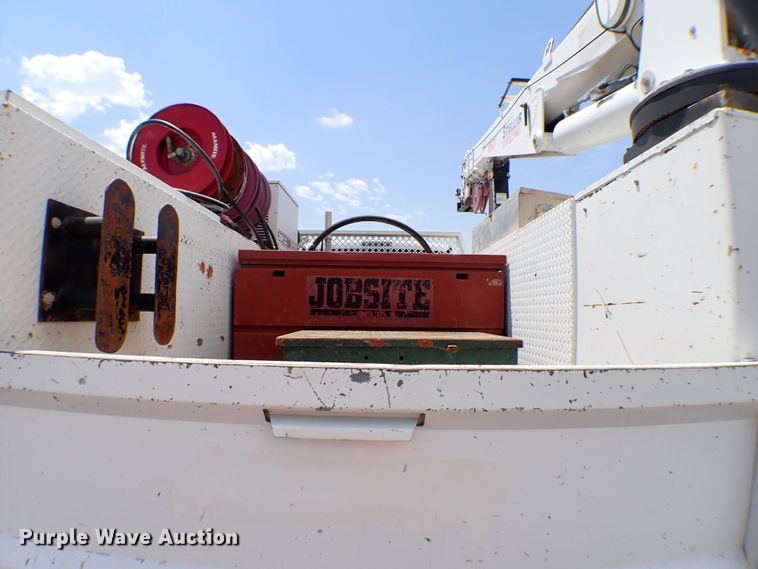 image for item MF9348 2012 Ford F750  crane truck