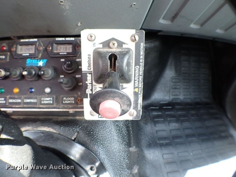 image for item MF9348 2012 Ford F750  crane truck