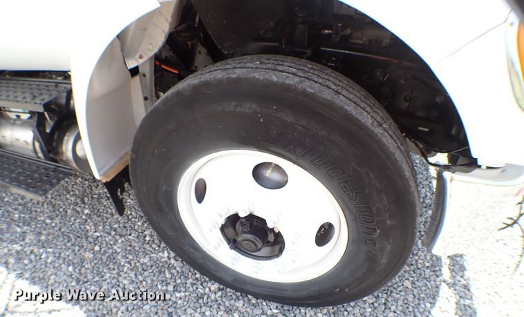 image for item MF9348 2012 Ford F750  crane truck