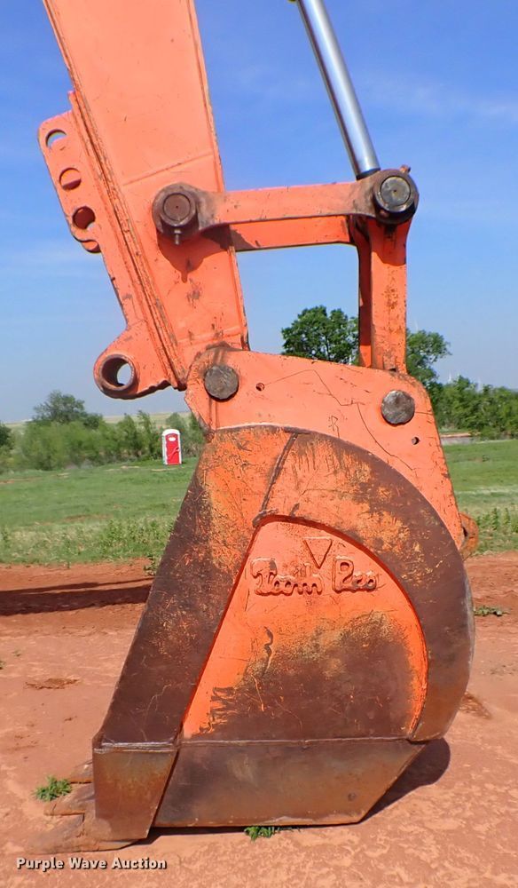 image for item MF9353 2005 Hitachi ZX330LC  excavator