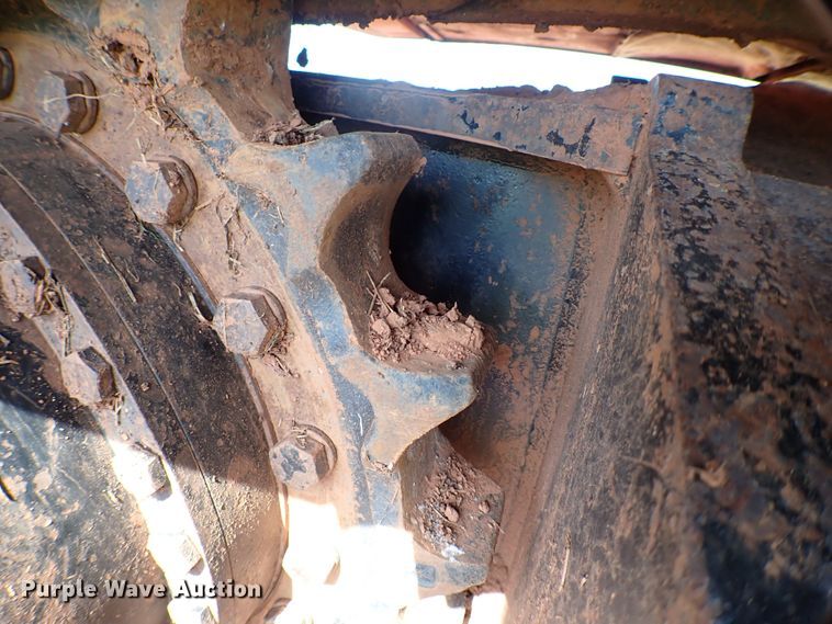 image for item MF9353 2005 Hitachi ZX330LC  excavator