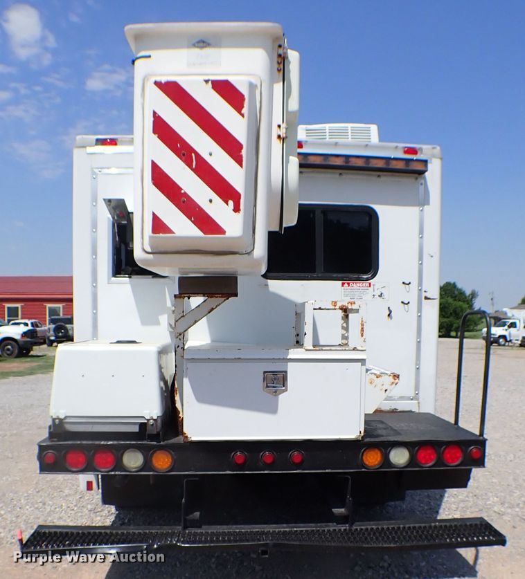 image for item MF9450 2008 Chevrolet C4500  fiber optic splicing truck