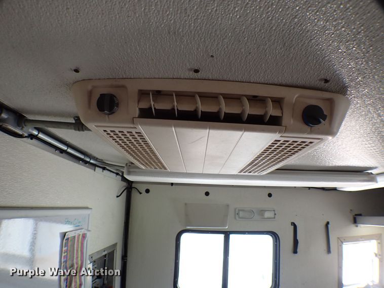 image for item MF9450 2008 Chevrolet C4500  fiber optic splicing truck