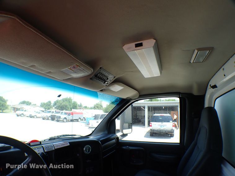 image for item MF9450 2008 Chevrolet C4500  fiber optic splicing truck