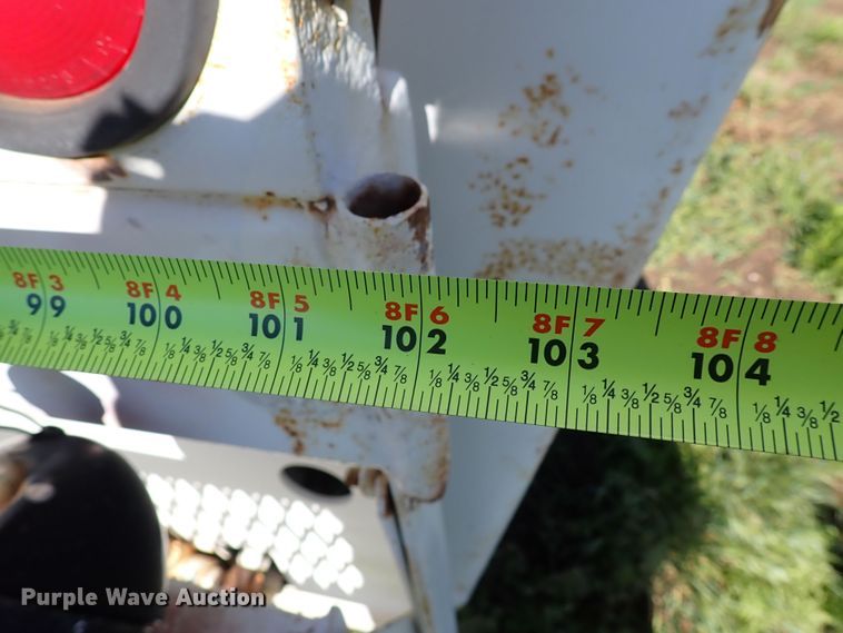 image for item MF9481 1990 International 4900  crane truck