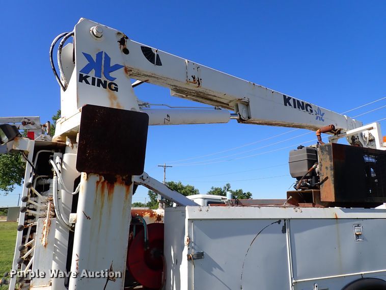 image for item MF9481 1990 International 4900  crane truck