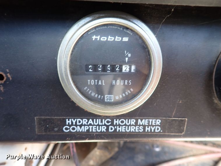 image for item MF9481 1990 International 4900  crane truck