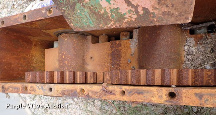 image for item MF9499 ICE 216  vibratory driver/extractor