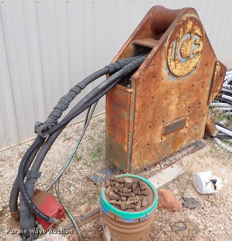 image for item MF9499 ICE 216  vibratory driver/extractor