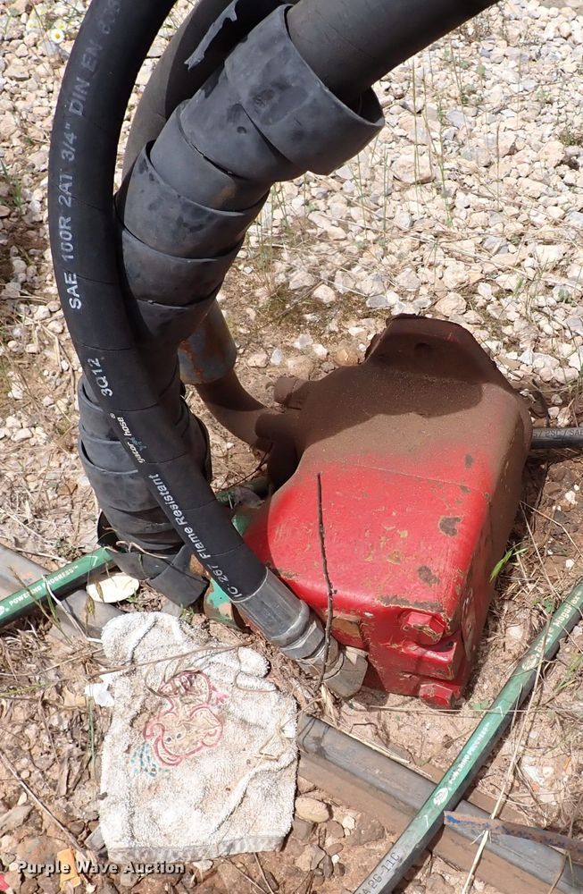 image for item MF9499 ICE 216  vibratory driver/extractor