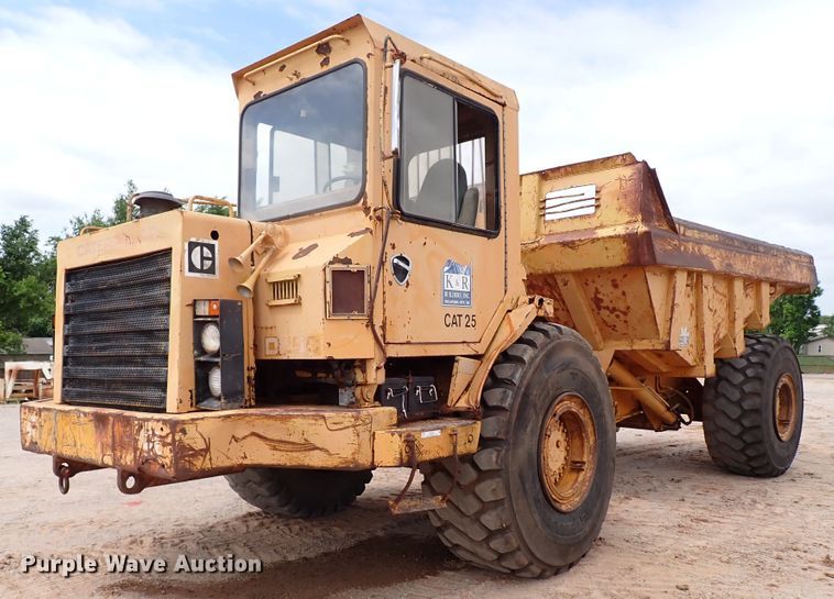 image for item MF9500 1987 Caterpillar D25C  haul truck