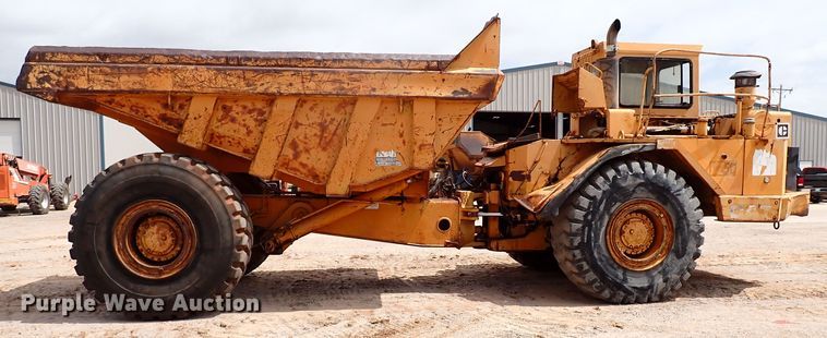 image for item MF9500 1987 Caterpillar D25C  haul truck
