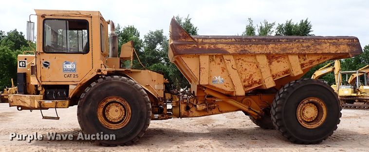image for item MF9500 1987 Caterpillar D25C  haul truck