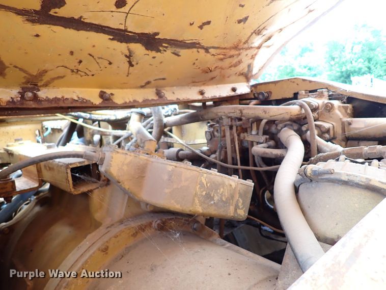 image for item MF9500 1987 Caterpillar D25C  haul truck