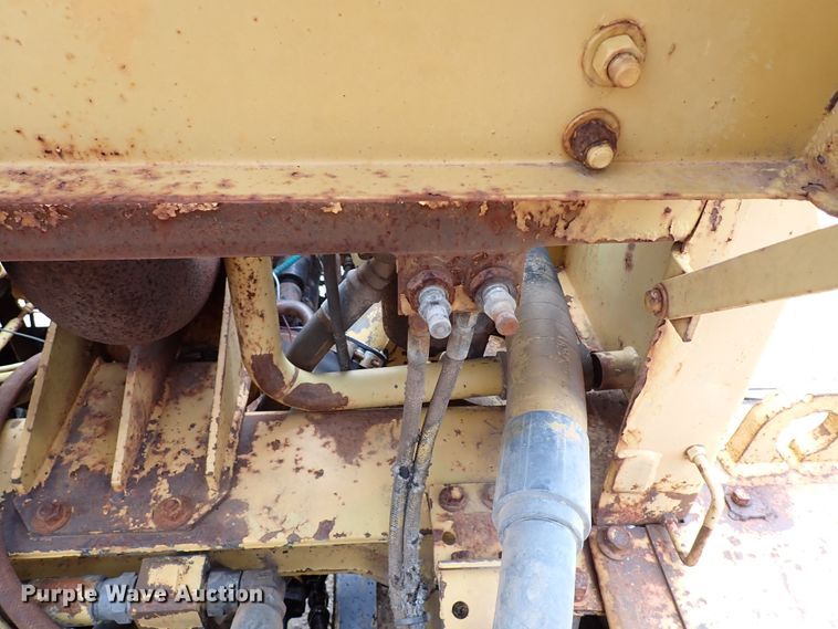 image for item MF9500 1987 Caterpillar D25C  haul truck