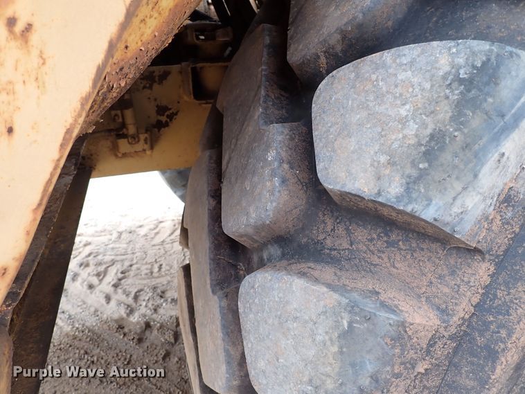 image for item MF9500 1987 Caterpillar D25C  haul truck