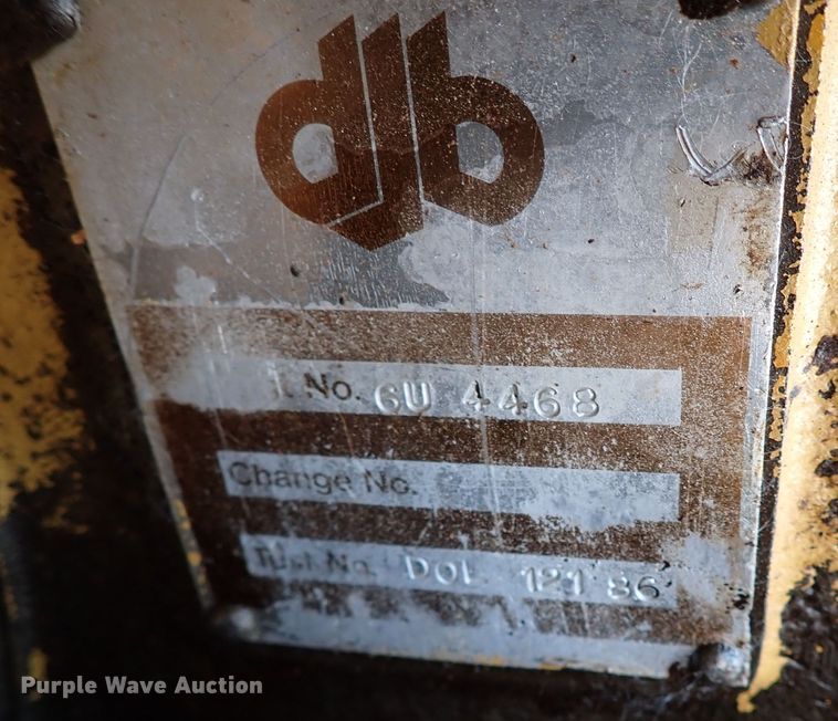 image for item MF9500 1987 Caterpillar D25C  haul truck