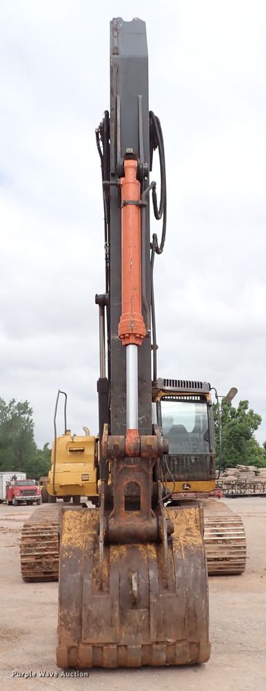 image for item MF9501 2008 John Deere 350D LC  excavator