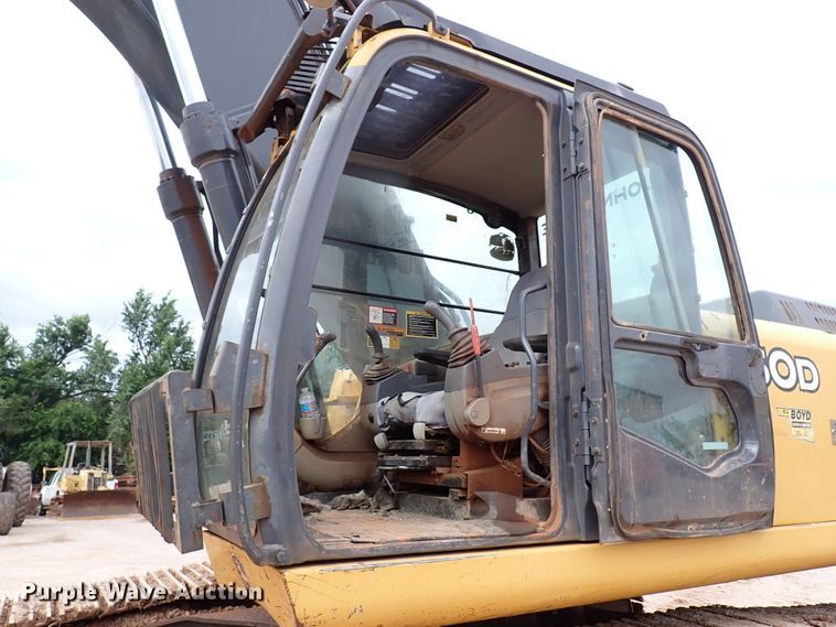 image for item MF9501 2008 John Deere 350D LC  excavator