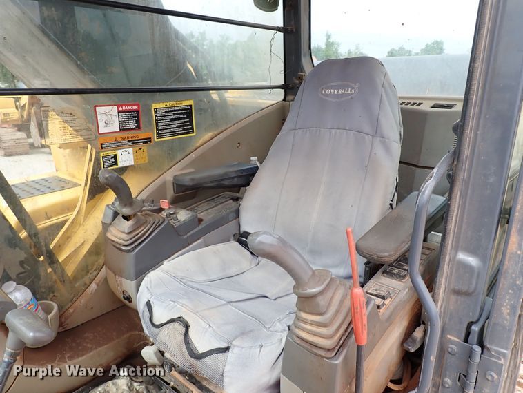 image for item MF9501 2008 John Deere 350D LC  excavator