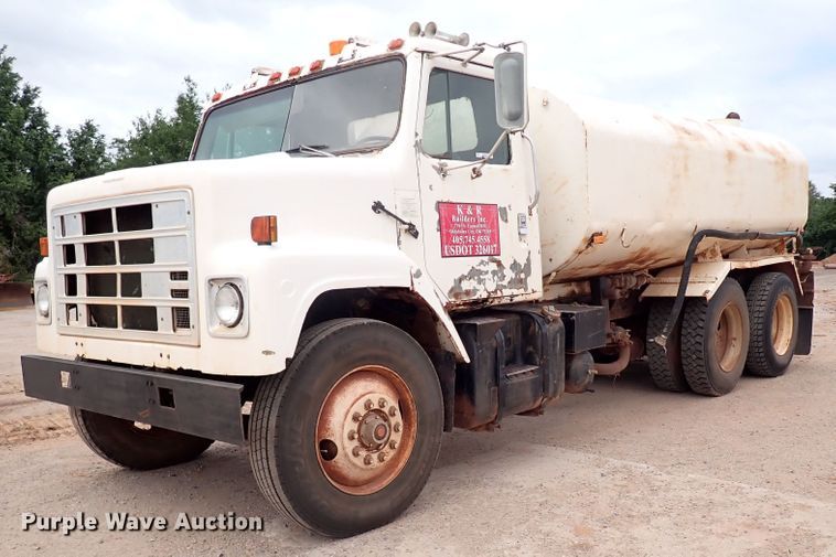 image for item MF9503 1982 International F2275  water truck