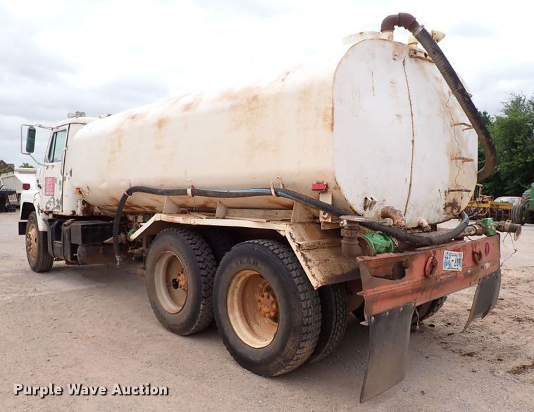 image for item MF9503 1982 International F2275  water truck