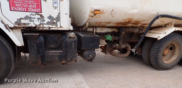 image for item MF9503 1982 International F2275  water truck